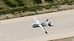 兵器工业集团首次实装演示激光武器与异构蜂群作战！陆域无人与反无体系实战对抗震撼亮相