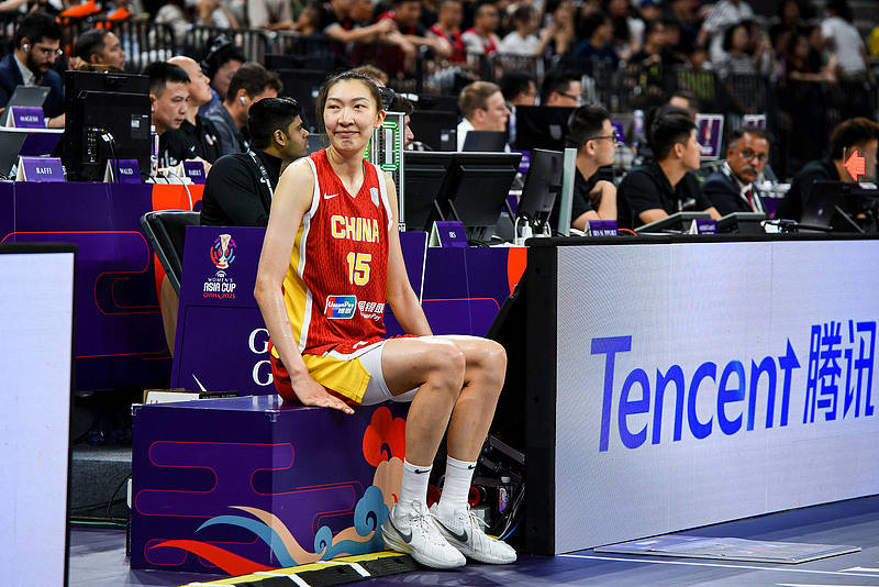 中国女篮中锋韩旭下赛季力争重返WNBA