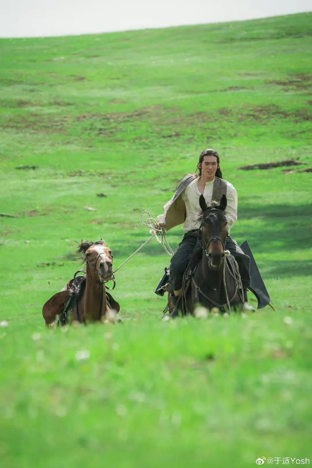 28岁演员于适发声：很多人在搞我，但没关系......