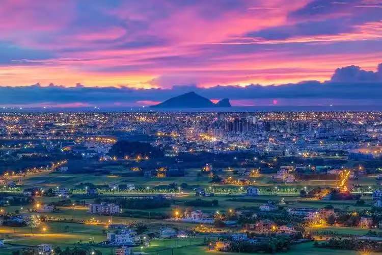 面对两岸统一问题，马英九露出真面目，大陆一句话回应，明确台湾结局