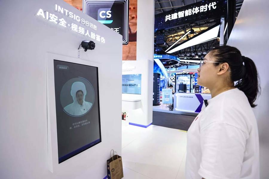 AI的战场年轻人“集结”，敢想敢拼乘风破浪