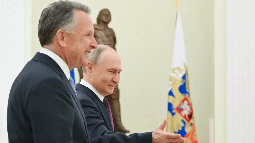 特朗普心腹如愿见到普京，当面“逼宫”俄方，8月8日必须停火？