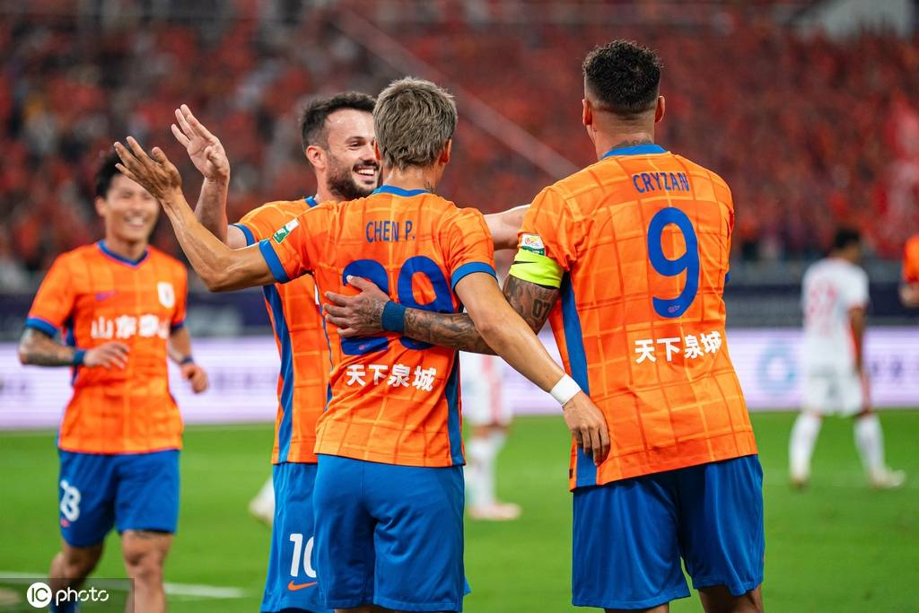 中超最佳阵容：海牛锋霸独造3球 恩戈姆传射助梅州12轮首胜