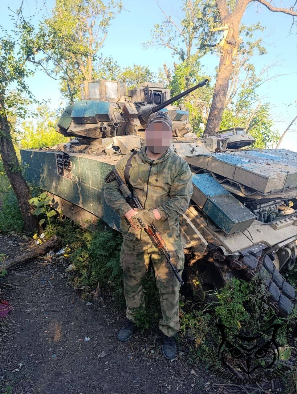 乌军在恐慌中逃跑了，俄军一枚导弹炸死115人，台湾省雇佣兵阵亡