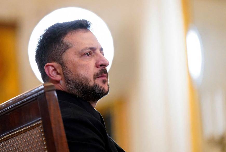 牛弹琴：白宫版智斗，特朗普果然大杀四方