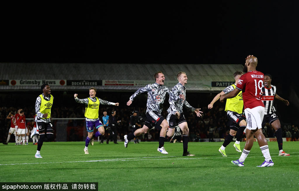 耻辱出局！联赛杯-曼联点球战总分13-14英乙队 止步次轮