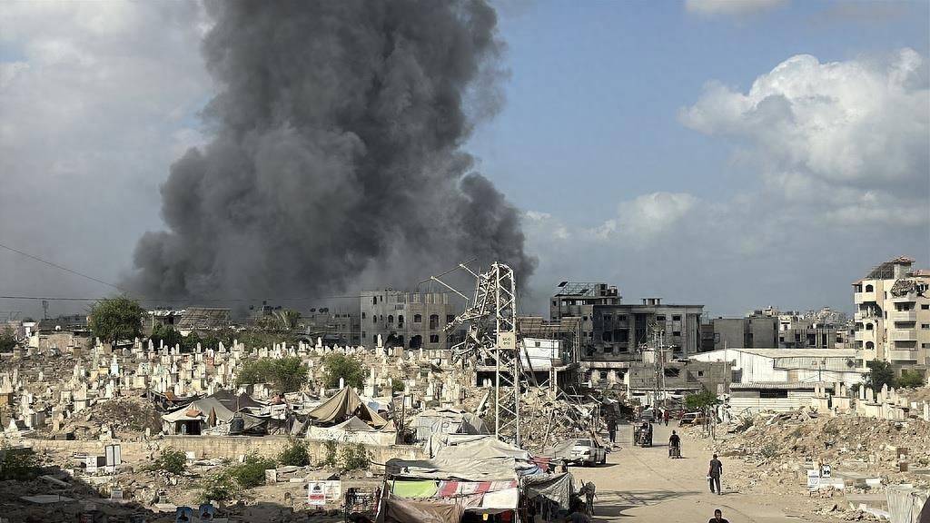 以军说正准备扩大在加沙城针对哈马斯的军事行动