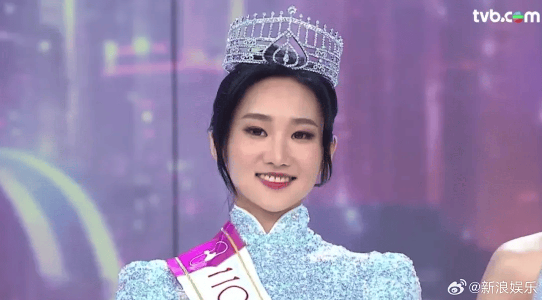 2025年香港小姐冠军是她！