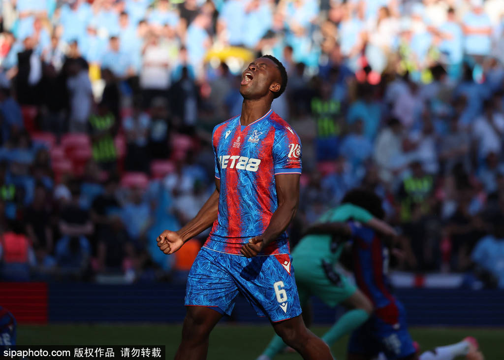 辞职警告！水晶宫主帅与老板大吵一架 格伊转会利物浦失败