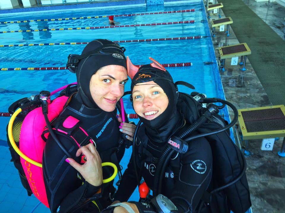 乌克兰女蛙人深潜80米，在北约家门口，炸了北溪管道，遭德国通缉