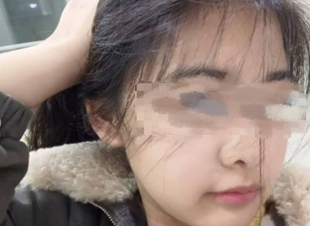 河南中牟14岁女孩拓展营身亡前遭体罚，“班主任”扣留求救信案将再次开庭，家属发声