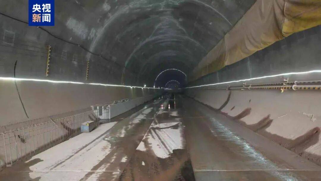 重庆️万州，1小时飙拢！渝万高铁关键节点打通→