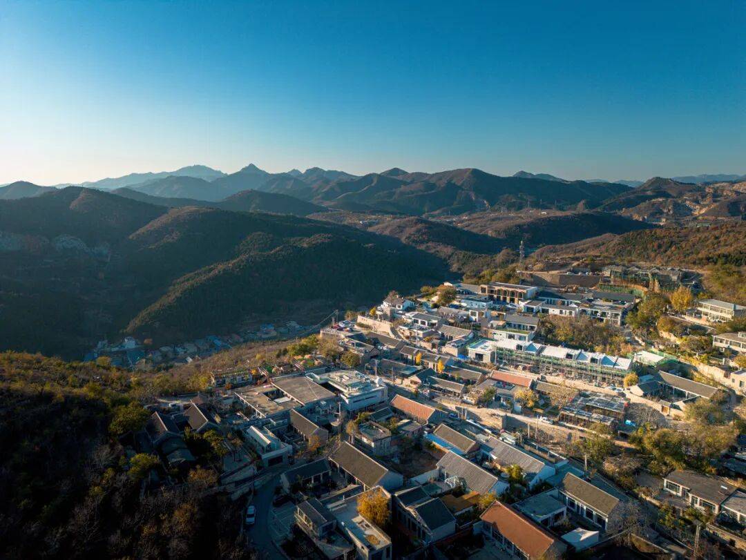 卷了一周的北京白领，周末扎进天津县城