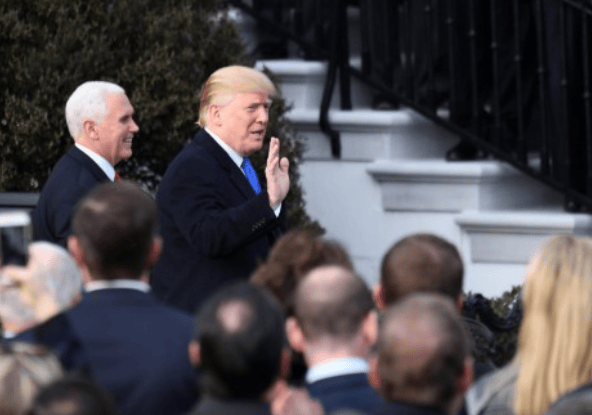 70万大军现身前线，全都立下了“生死状”！普京的表态不简单，要让所有人都无后顾之忧？