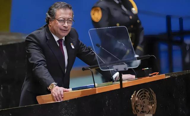 第一支冲向加沙的军队出现了，美以两国遭痛骂，巴以僵局被撕裂！