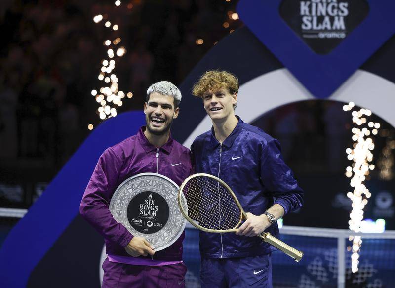 沙特六王大满贯-辛纳2-0阿尔卡拉斯卫冕 德约伤退无缘季军