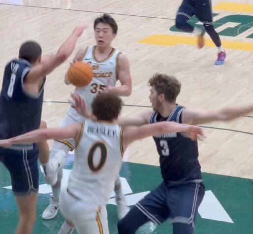 王俊杰23分刷新NCAA个人得分新高 赵维伦替补0得分