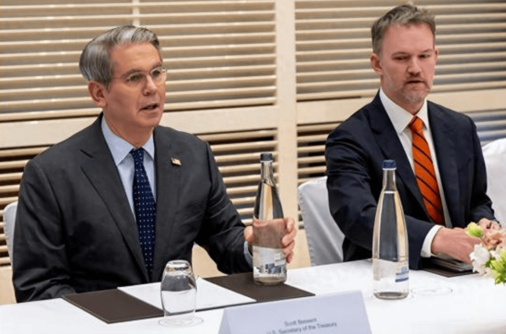 会谈5小时终于结束，中方代表微笑着出会场，用两句话总结吉隆坡“战果”