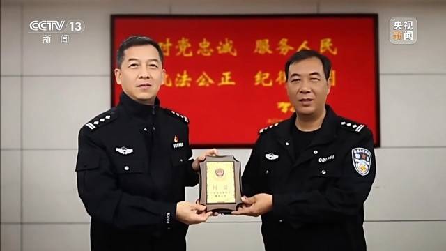 33年，他没亲手抓过一个犯罪嫌疑人，却破过无数案件