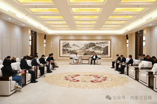 王伟中会见颜宁